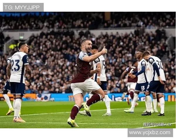 曼联大胜切尔西三球帽子戏法引发全场狂欢战术解析与精彩瞬间回顾 曼联大胜切尔西三球帽子戏法引发全场狂欢战术解析与精彩瞬间回顾